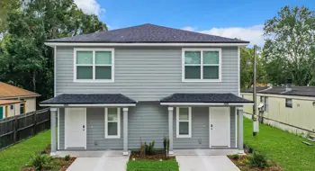 1231-1235 Pangola Drive-10-705x397.png