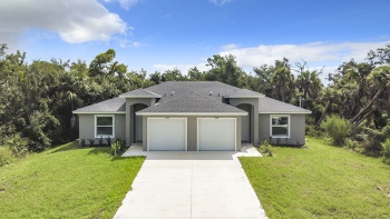 2062/2064 Redmond St., Port Charlotte, Florida 33948, 2 Bedrooms Bedrooms, ,2 BathroomsBathrooms,Duplex,For Sale,Redmond St.,1148