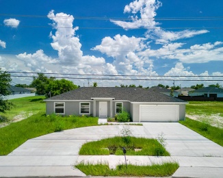 303 Chiquita Blvd N, Cape Coral, Florida 33993, 4 Bedrooms Bedrooms, ,2 BathroomsBathrooms,Single Family,For Sale,Chiquita Blvd N,1020