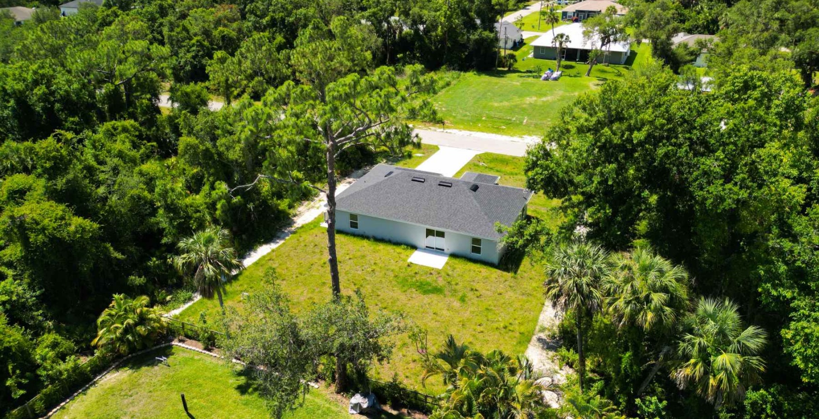 Single Family Homes 3840 Huntley St, Fort Myers, Florida 33905 Sou