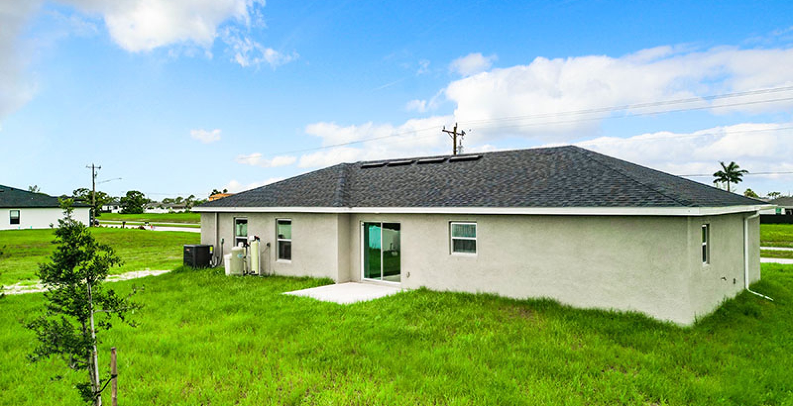 1343 Chiquita Blvd, Cape Coral, Florida 33993, 4 Bedrooms Bedrooms, ,2 BathroomsBathrooms,Single Family,For Sale,Chiquita Blvd,1054