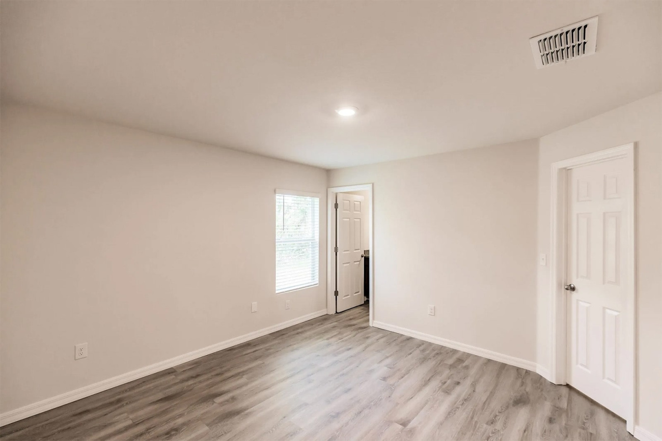 2104/2106 Fernwood St., Port Charlotte, Florida 33948, 4 Bedrooms Bedrooms, ,4 BathroomsBathrooms,Duplex,For Sale,Fernwood St.,1149