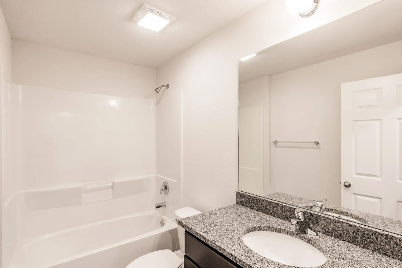 2104/2106 Fernwood St., Port Charlotte, Florida 33948, 4 Bedrooms Bedrooms, ,4 BathroomsBathrooms,Duplex,For Sale,Fernwood St.,1149