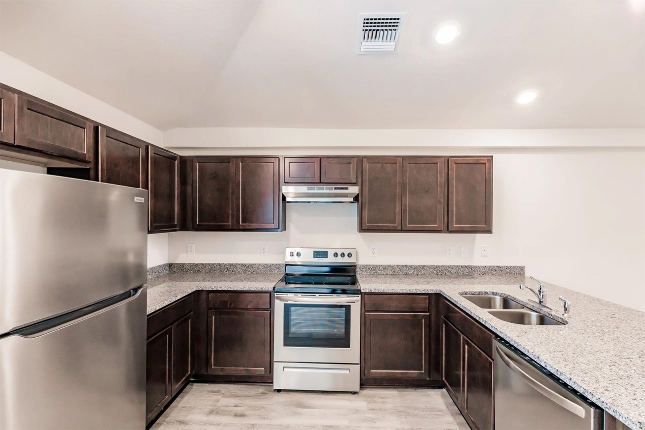 2104/2106 Fernwood St., Port Charlotte, Florida 33948, 4 Bedrooms Bedrooms, ,4 BathroomsBathrooms,Duplex,For Sale,Fernwood St.,1149