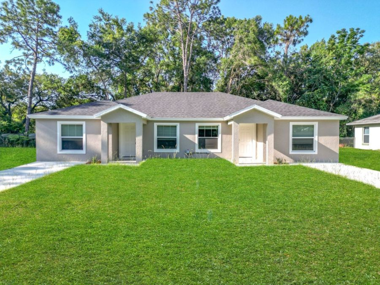 2092/2094 Hilton St, Port Charlotte, Florida 33948, 4 Bedrooms Bedrooms, ,4 BathroomsBathrooms,Duplex,For Sale,Hilton St,1173