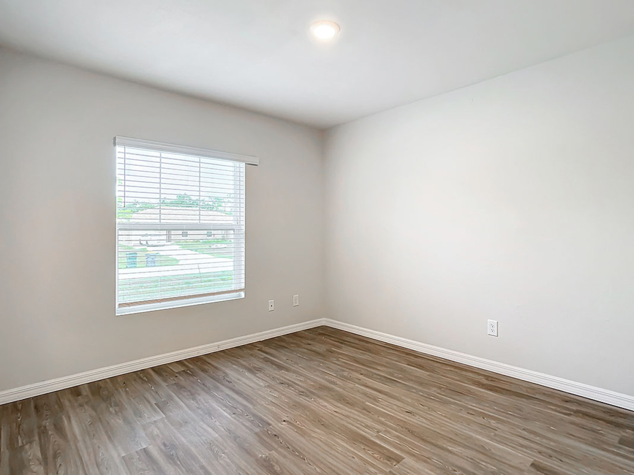 2078/2080 Redmond St, Port Charlotte, Florida 33948, 4 Bedrooms Bedrooms, ,4 BathroomsBathrooms,Duplex,For Sale,Redmond St,1013