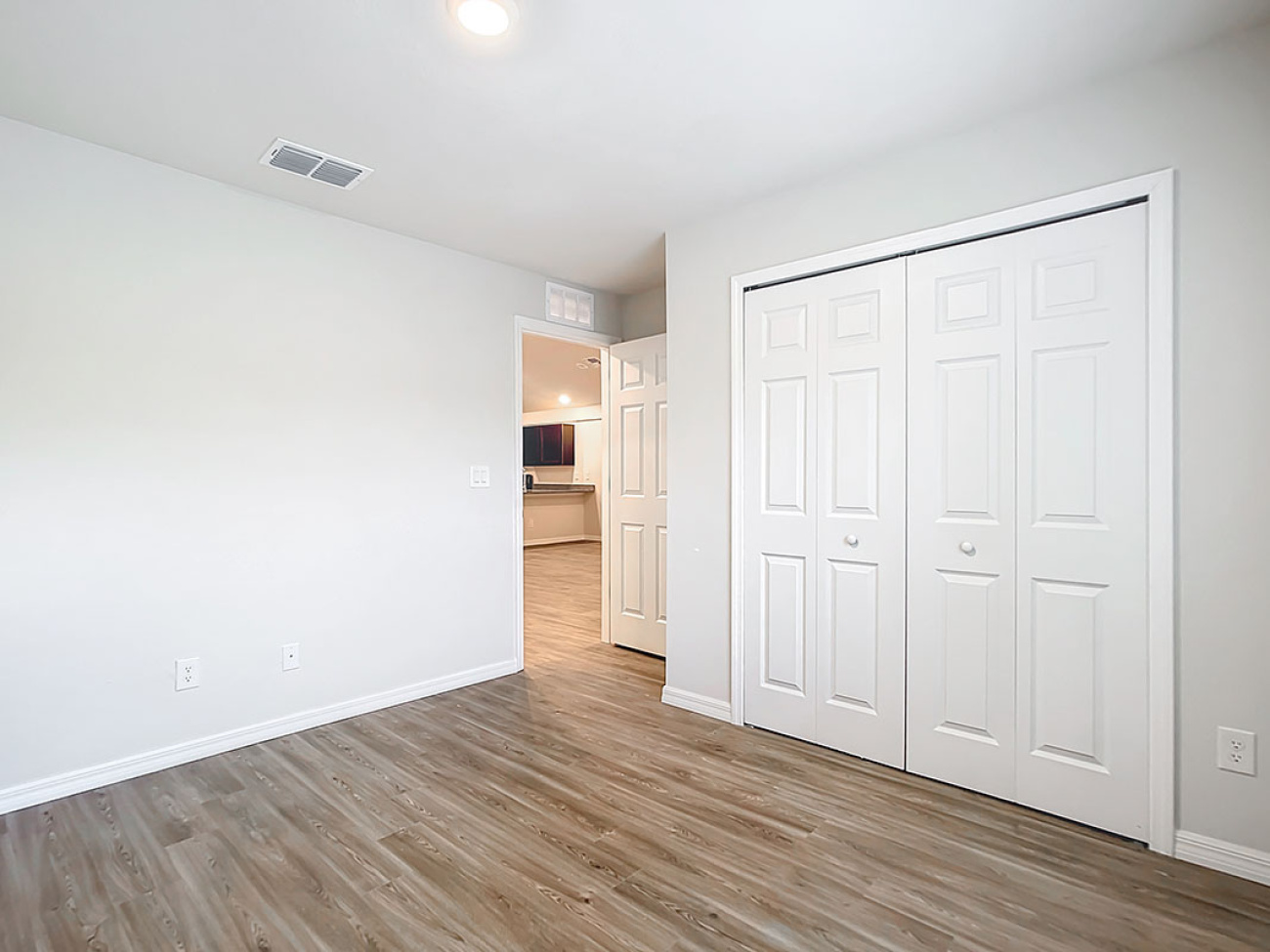 2078/2080 Redmond St, Port Charlotte, Florida 33948, 4 Bedrooms Bedrooms, ,4 BathroomsBathrooms,Duplex,For Sale,Redmond St,1013