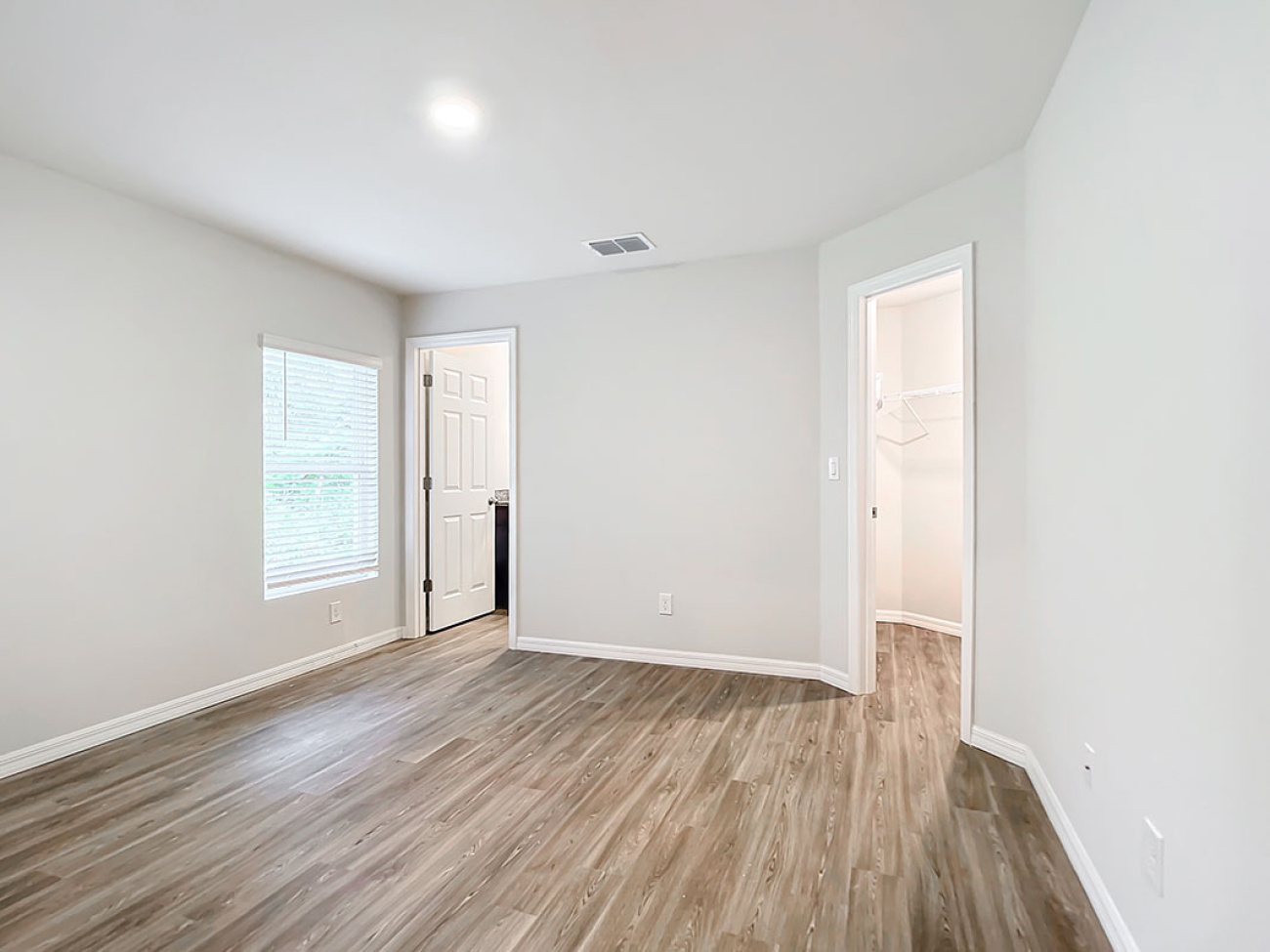 2078/2080 Redmond St, Port Charlotte, Florida 33948, 4 Bedrooms Bedrooms, ,4 BathroomsBathrooms,Duplex,For Sale,Redmond St,1013