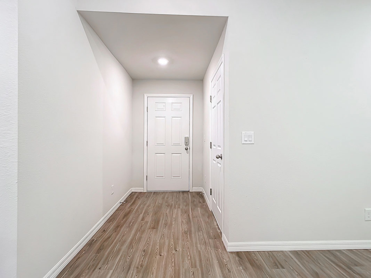 2078/2080 Redmond St, Port Charlotte, Florida 33948, 4 Bedrooms Bedrooms, ,4 BathroomsBathrooms,Duplex,For Sale,Redmond St,1013