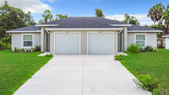 2078/2080 Redmond St, Port Charlotte, Florida 33948, 4 Bedrooms Bedrooms, ,4 BathroomsBathrooms,Duplex,For Sale,Redmond St,1013