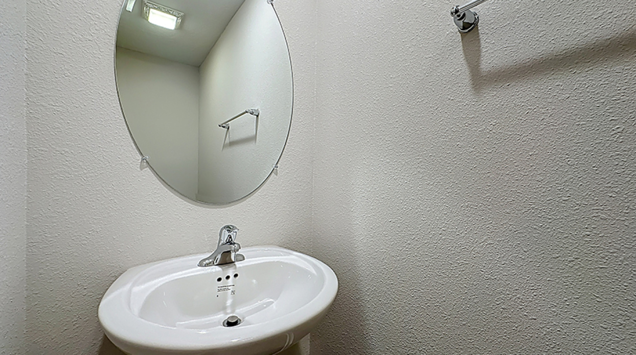 6145 Delmar, Jacksonville, Florida 32205, 4 Bedrooms Bedrooms, ,5 BathroomsBathrooms,Duplex,For Sale,Delmar,1242