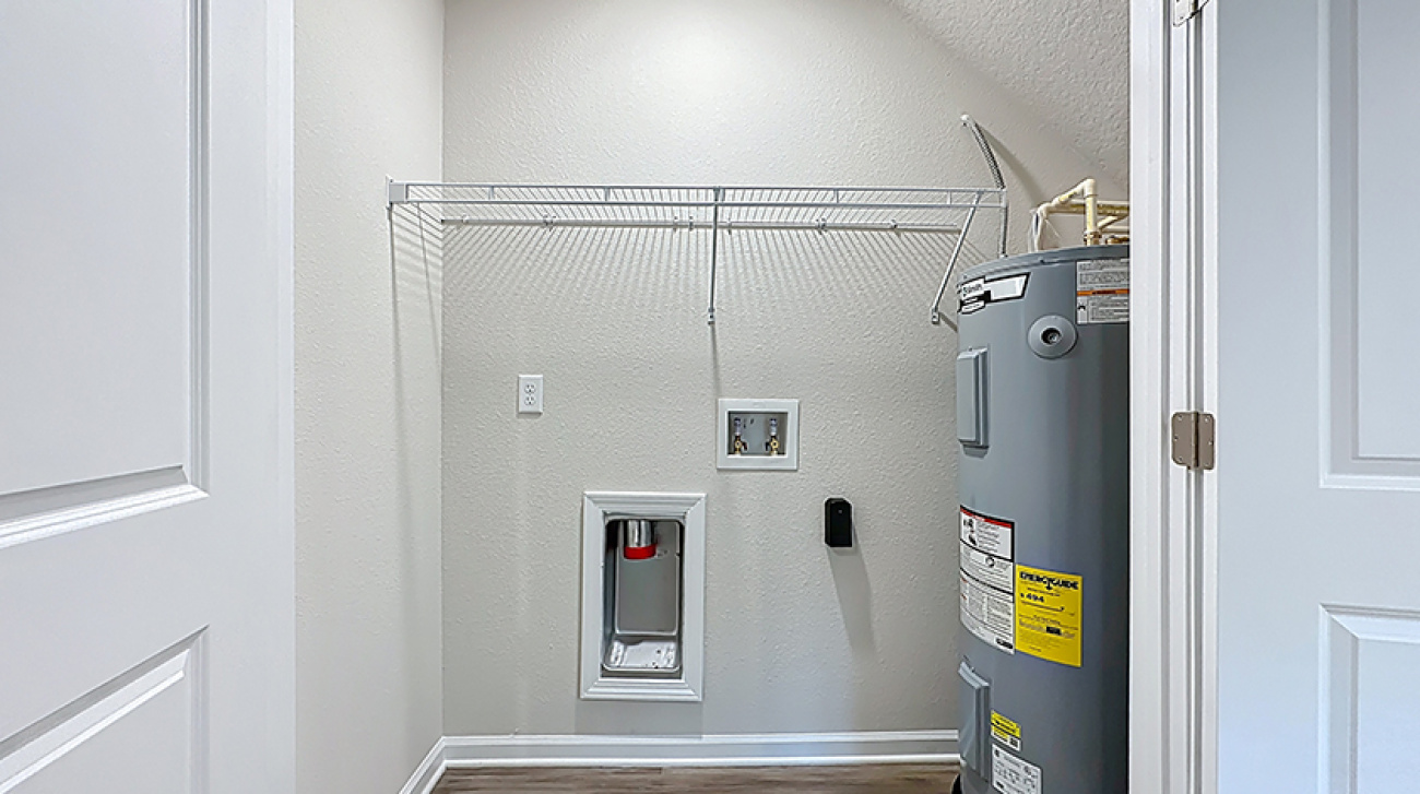 6145 Delmar, Jacksonville, Florida 32205, 4 Bedrooms Bedrooms, ,5 BathroomsBathrooms,Duplex,For Sale,Delmar,1242