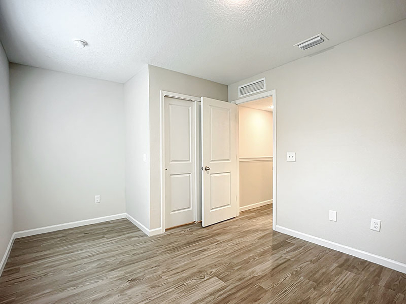 1238/1236 Pangola Dr, Jacksonville, Florida 32205, 4 Bedrooms Bedrooms, ,5 BathroomsBathrooms,Duplex,For Sale,Pangola Dr ,1245