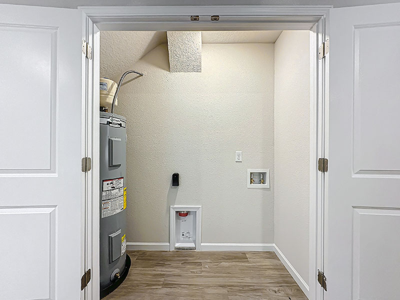 1238/1236 Pangola Dr, Jacksonville, Florida 32205, 4 Bedrooms Bedrooms, ,5 BathroomsBathrooms,Duplex,For Sale,Pangola Dr ,1245