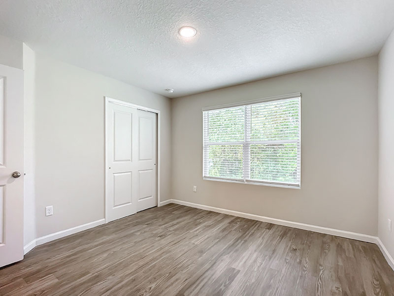 1249/1251 Pangola Dr, Jacksonville, Florida 32205, 4 Bedrooms Bedrooms, ,5 BathroomsBathrooms,Duplex,For Sale,Pangola Dr,1246