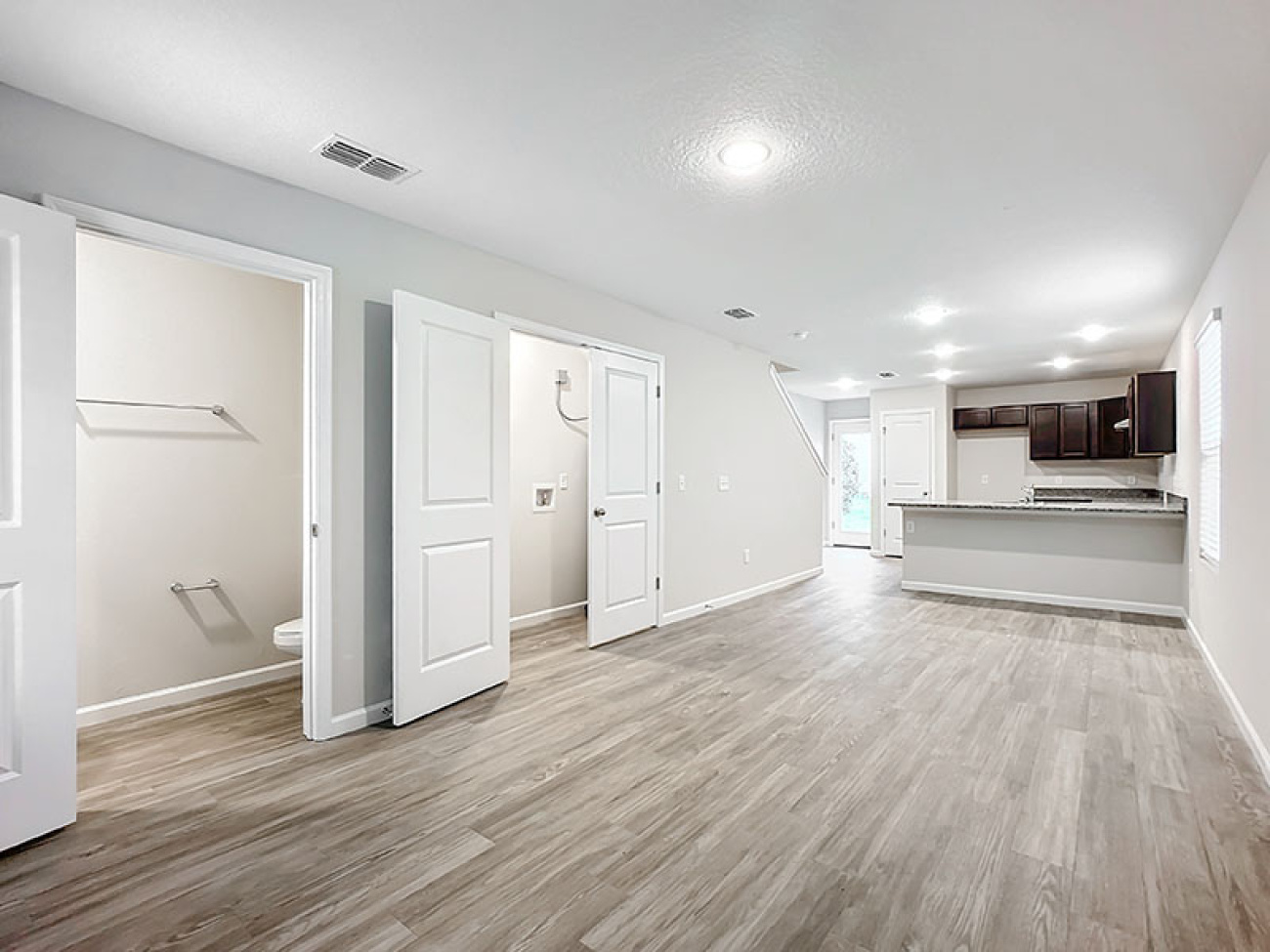 1246/1248 Mull St, Jacksonville, Florida 32205, 4 Bedrooms Bedrooms, ,5 BathroomsBathrooms,Duplex,For Sale,Mull St,1247