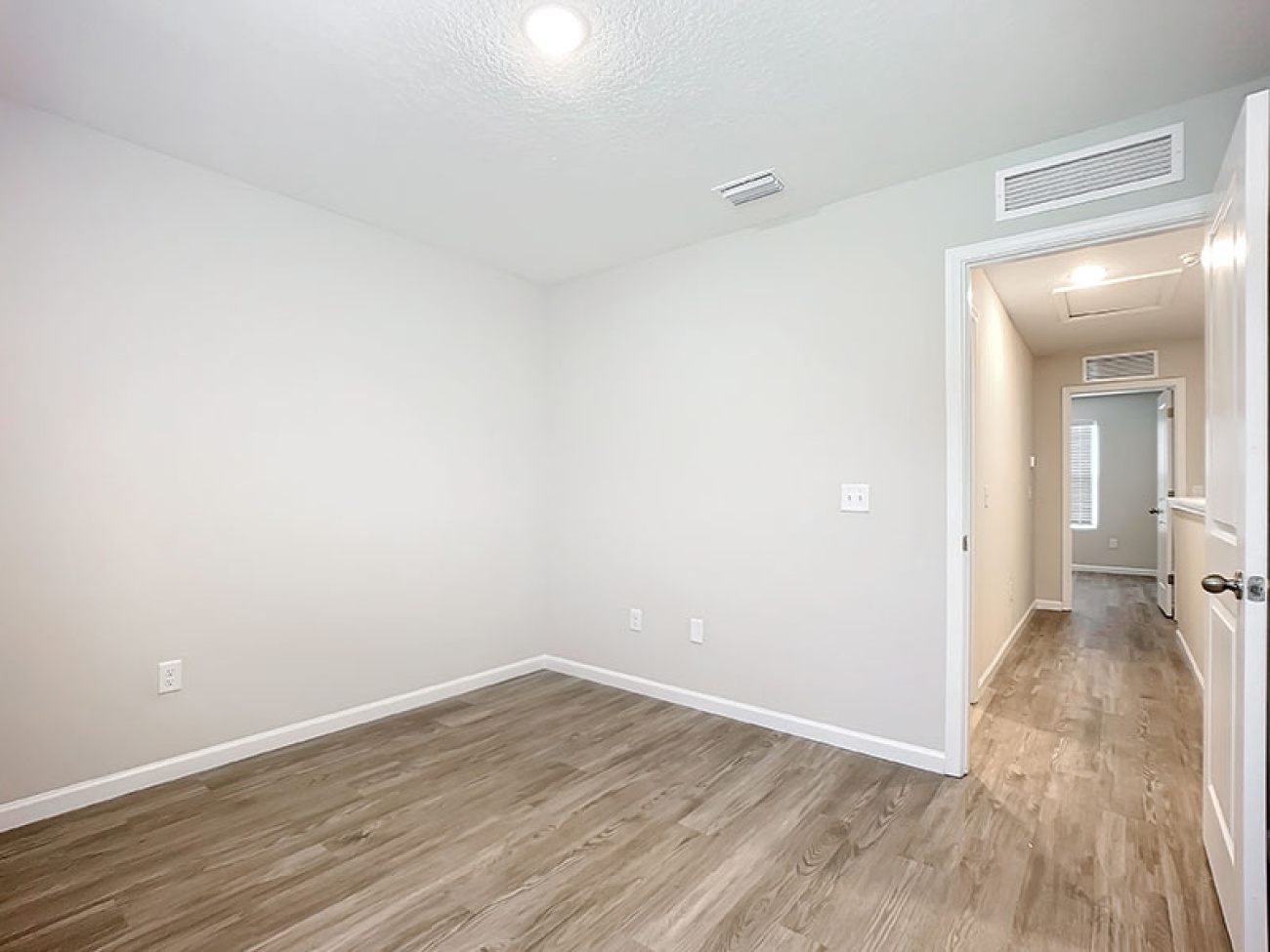 1242/1244 Mull St, Jacksonville, Florida 32205, 4 Bedrooms Bedrooms, ,5 BathroomsBathrooms,Duplex,For Sale,Mull St,1248