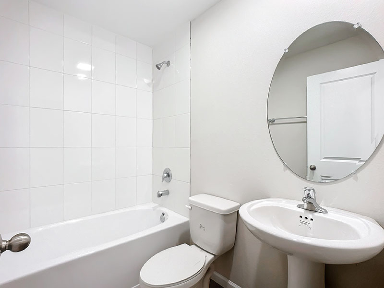 1242/1244 Mull St, Jacksonville, Florida 32205, 4 Bedrooms Bedrooms, ,5 BathroomsBathrooms,Duplex,For Sale,Mull St,1248