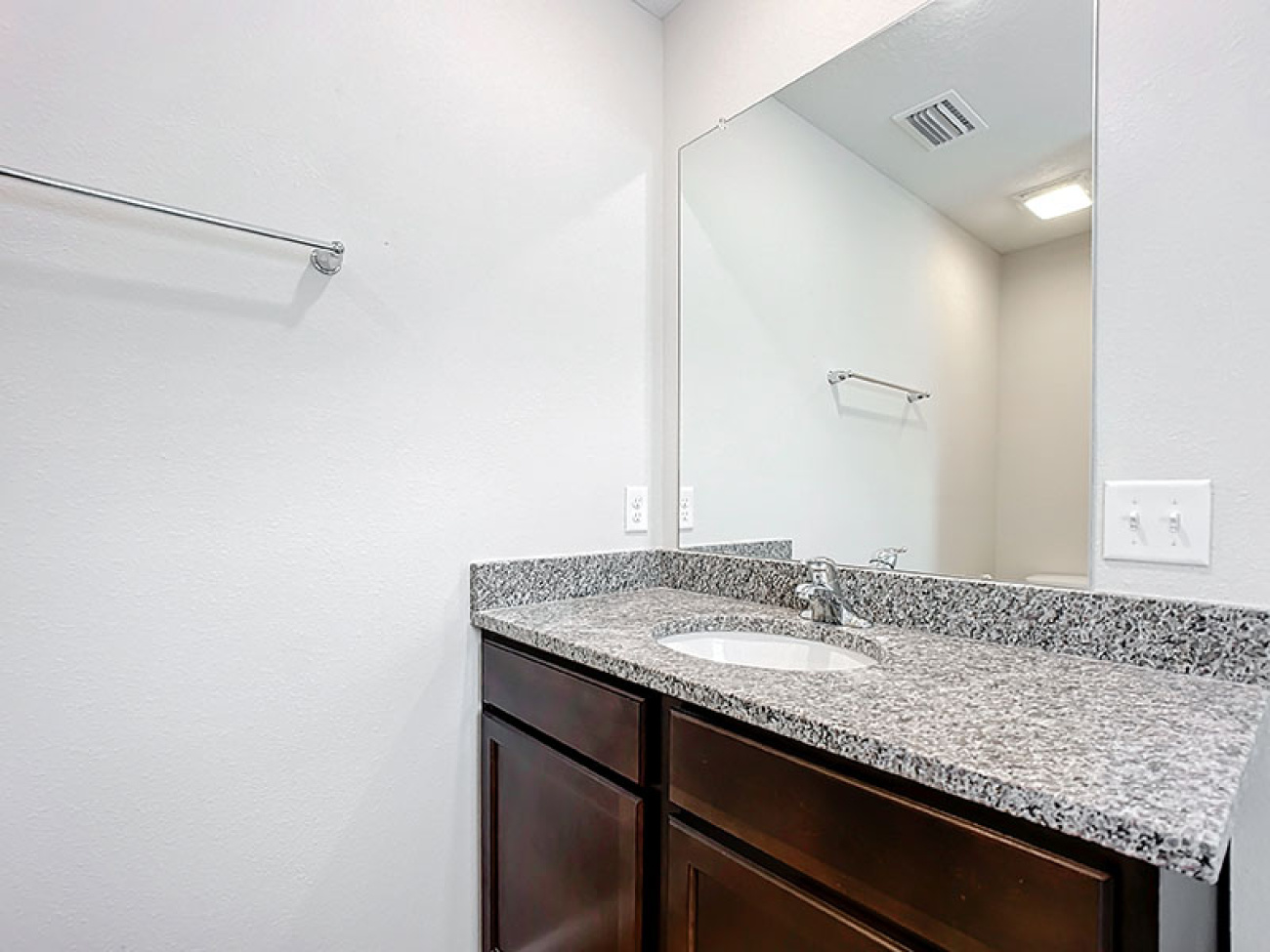 1242/1244 Mull St, Jacksonville, Florida 32205, 4 Bedrooms Bedrooms, ,5 BathroomsBathrooms,Duplex,For Sale,Mull St,1248