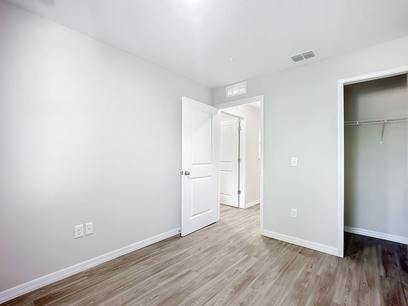 11486 Oakfield Ct, Jacksonville, Florida 32258, 8 Bedrooms Bedrooms, ,8 BathroomsBathrooms,Quad,For Sale,Barkoskie Villas ,Oakfield Ct,1309