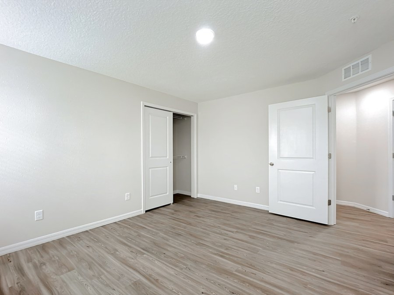 9548 Hood Road, Jacksonville, Florida 32257, 8 Bedrooms Bedrooms, ,8 BathroomsBathrooms,Quad,For Sale,Sunbeam Villas ,Hood Road,1337