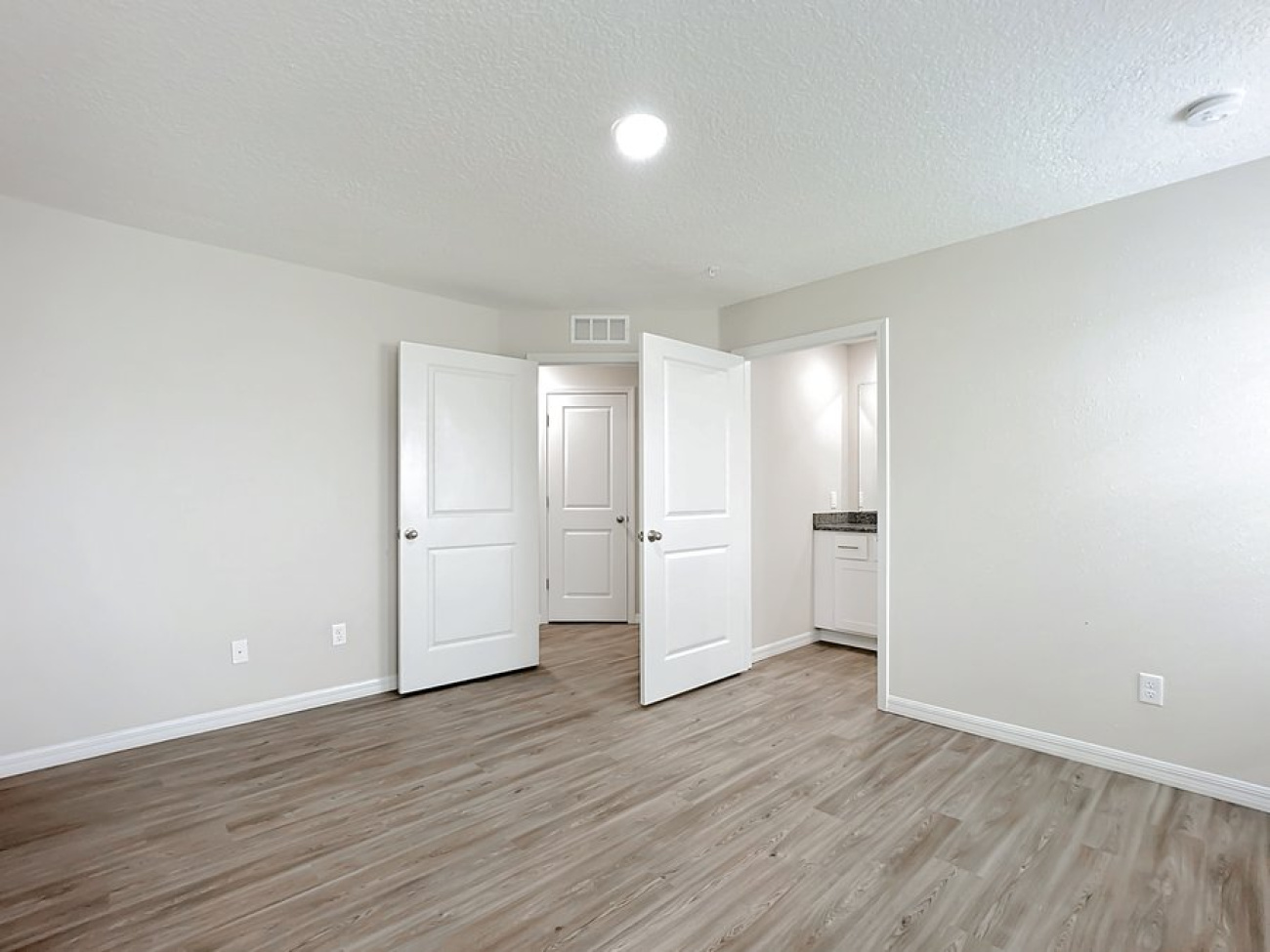 9540 Hood Road, Jacksonville, Florida 32257, 8 Bedrooms Bedrooms, ,8 BathroomsBathrooms,Quad,For Sale,Sunbeam Villas ,Hood Road,1338