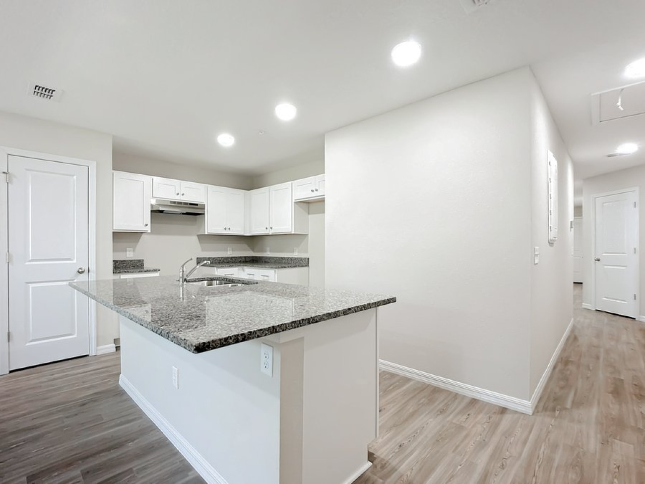 9540 Hood Road, Jacksonville, Florida 32257, 8 Bedrooms Bedrooms, ,8 BathroomsBathrooms,Quad,For Sale,Sunbeam Villas ,Hood Road,1338