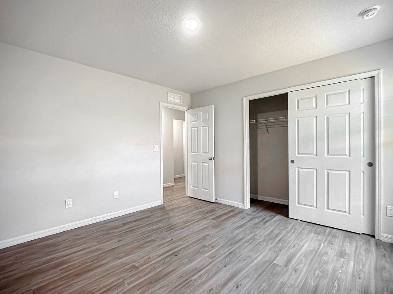 8 Unique Ct, Palm Coast, Florida 32164, 4 Bedrooms Bedrooms, ,4 BathroomsBathrooms,Duplex,For Sale,Unique Ct,1357