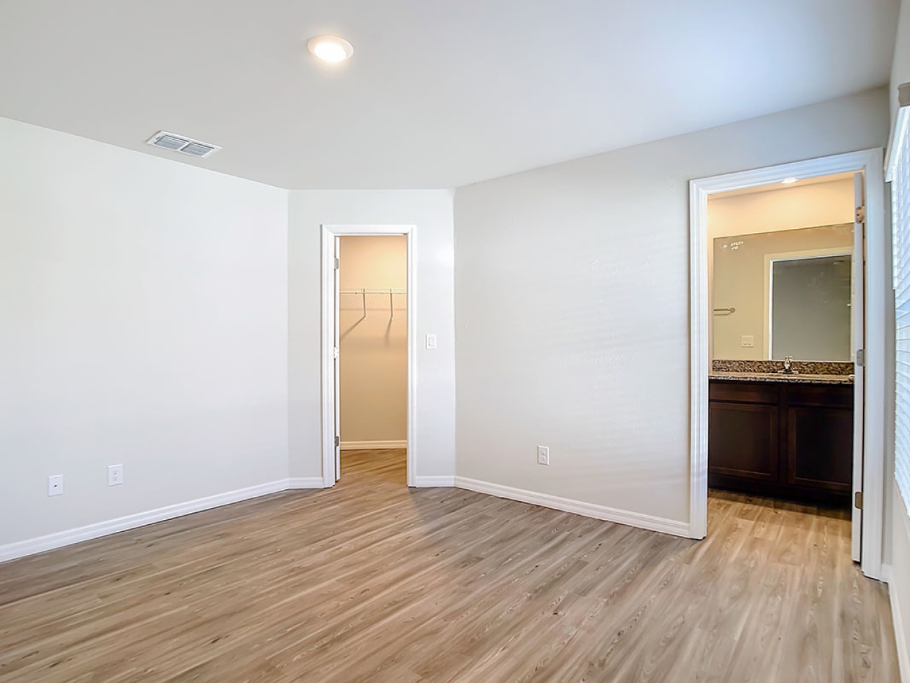 10107/10109 Tramore Ave, Englewood, Florida 34224, 4 Bedrooms Bedrooms, ,4 BathroomsBathrooms,Duplex,For Sale,Tramore Ave,1360