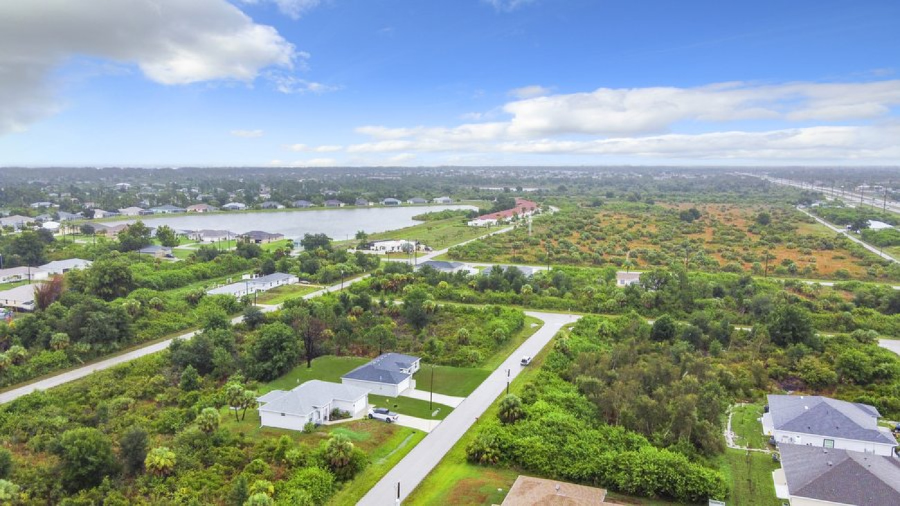 12216 Van Gough Ave, Port Charlotte, Florida 33981, 4 Bedrooms Bedrooms, ,2 BathroomsBathrooms,Single Family,For Sale,Van Gough Ave,1372