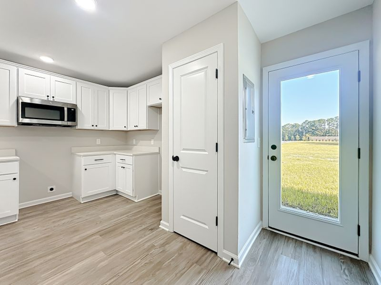 5671 110th Street, Jacksonville, Florida 32244, 4 Bedrooms Bedrooms, ,5 BathroomsBathrooms,Duplex,For Sale,110th Street,1376