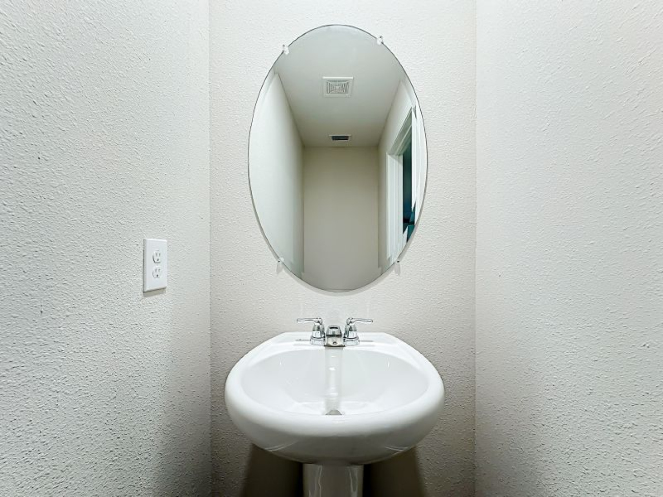 5671 110th Street, Jacksonville, Florida 32244, 4 Bedrooms Bedrooms, ,5 BathroomsBathrooms,Duplex,For Sale,110th Street,1376