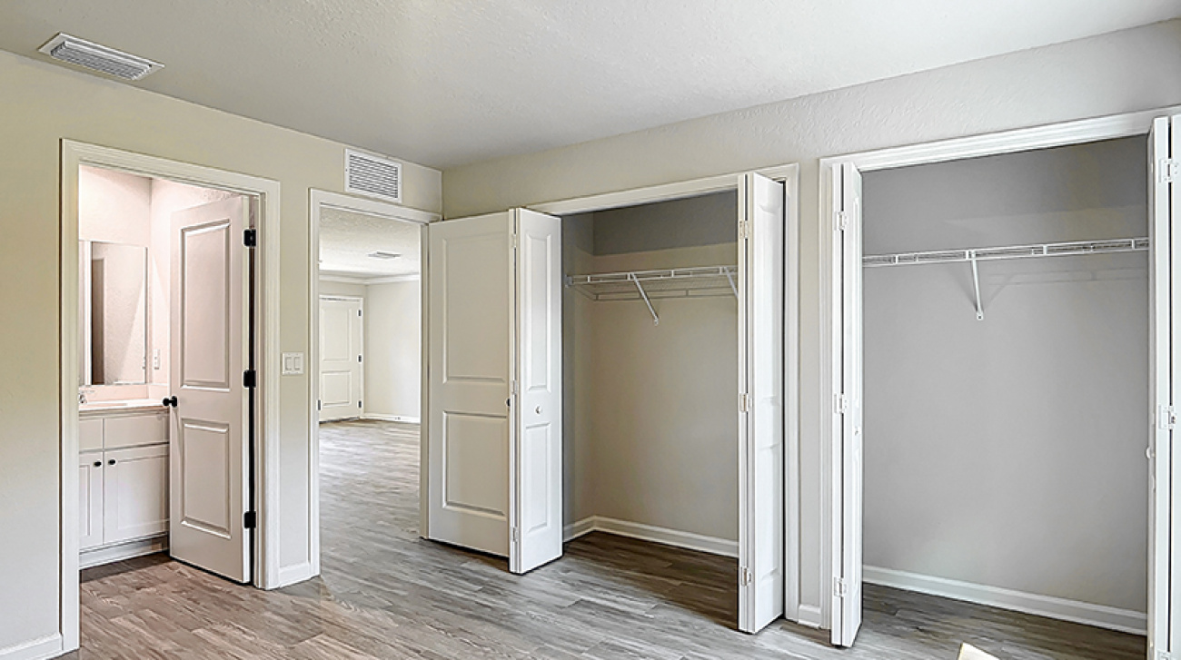 15710 SW 34th Ct Rd, Ocala, Florida 34473, 4 Bedrooms Bedrooms, ,4 BathroomsBathrooms,Duplex,For Sale,SW 34th Ct Rd,1387