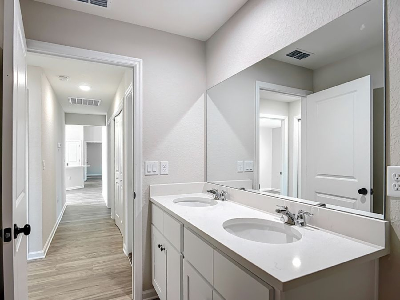 7005 Hemlock Course, Ocala, Florida 34472, 4 Bedrooms Bedrooms, ,2 BathroomsBathrooms,Single Family,For Sale,Hemlock Course,1411