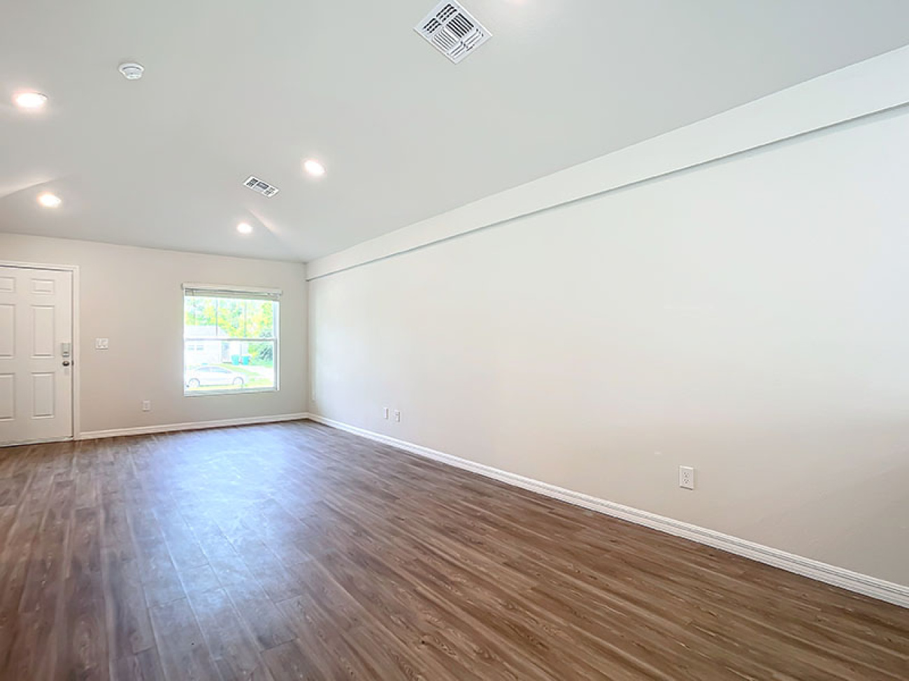 2044/2046 Hilton St, Port Charlotte, Florida 33948, 4 Bedrooms Bedrooms, ,4 BathroomsBathrooms,Duplex,For Sale,Hilton St,1047