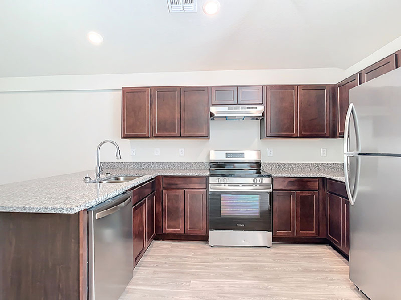 2044/2046 Hilton St, Port Charlotte, Florida 33948, 4 Bedrooms Bedrooms, ,4 BathroomsBathrooms,Duplex,For Sale,Hilton St,1047