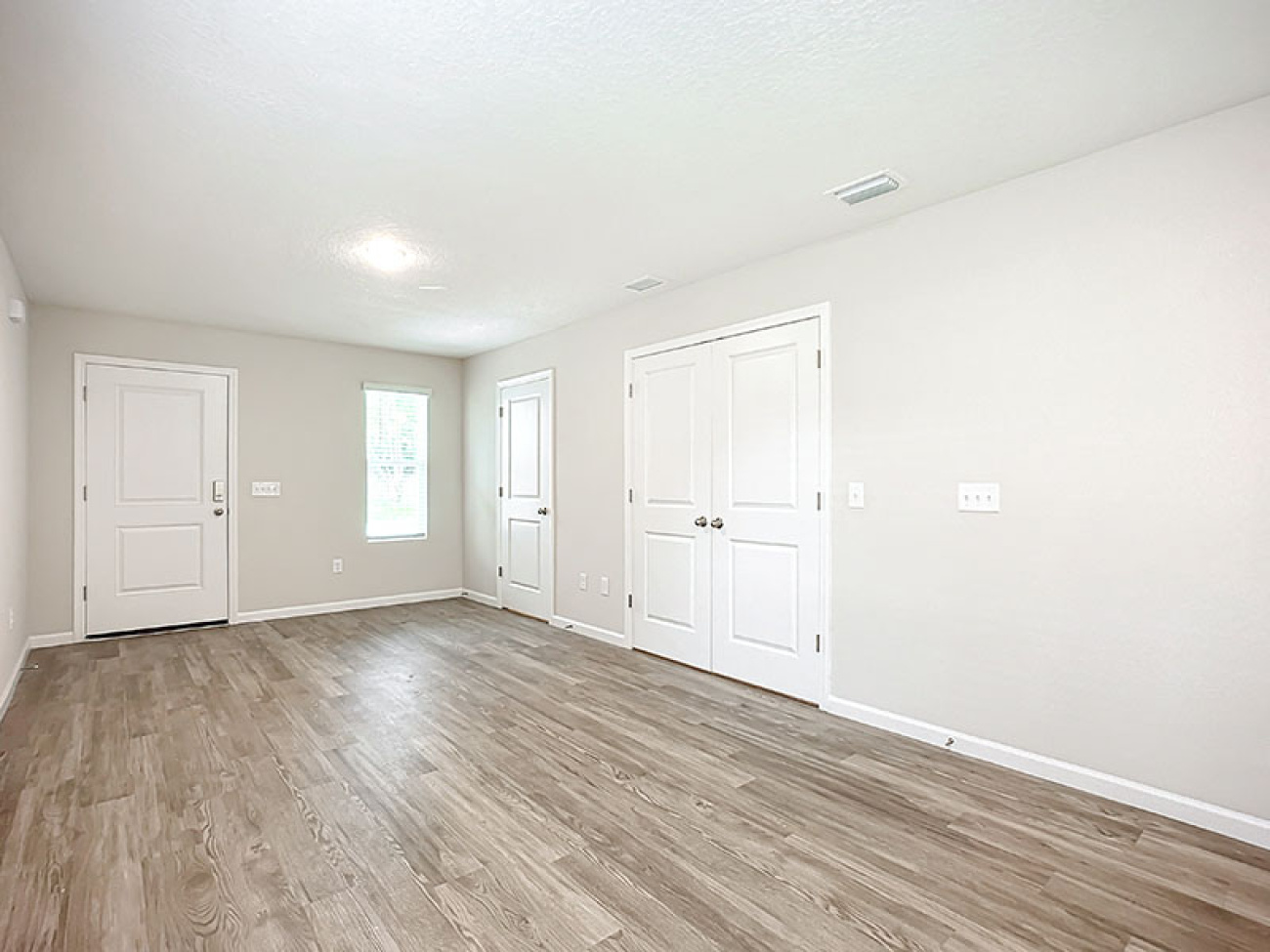 1231/1235 Pangola Dr, Jacksonville, Florida 32205, 4 Bedrooms Bedrooms, ,5 BathroomsBathrooms,Duplex,For Sale,Pangola Dr,1068