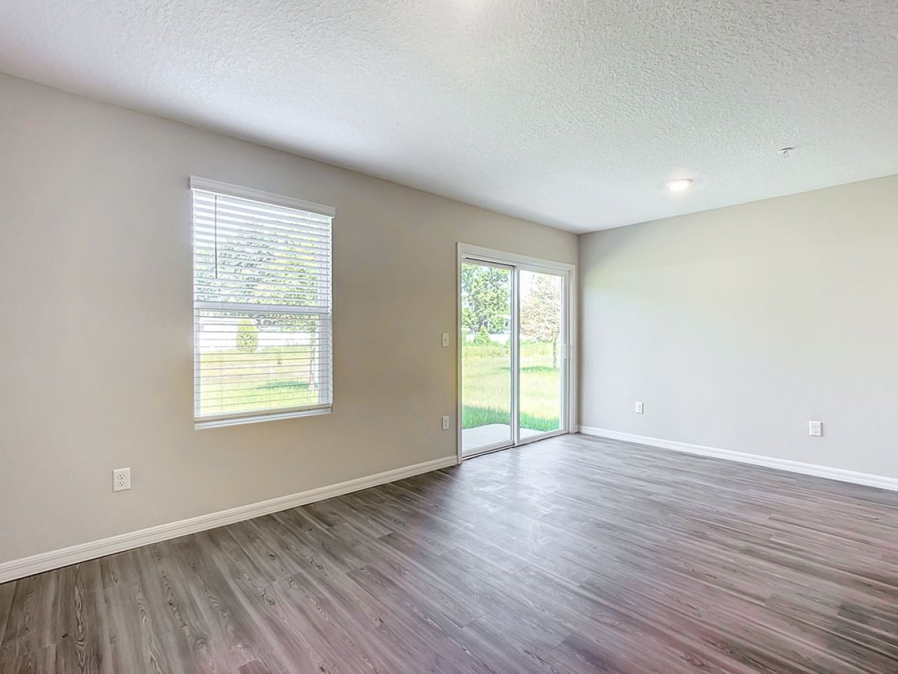 9572 Hood Road, Jacksonville, Florida 32257, 8 Bedrooms Bedrooms, ,8 BathroomsBathrooms,Quad,For Sale,Sunbeam Villas ,Hood Road,1079