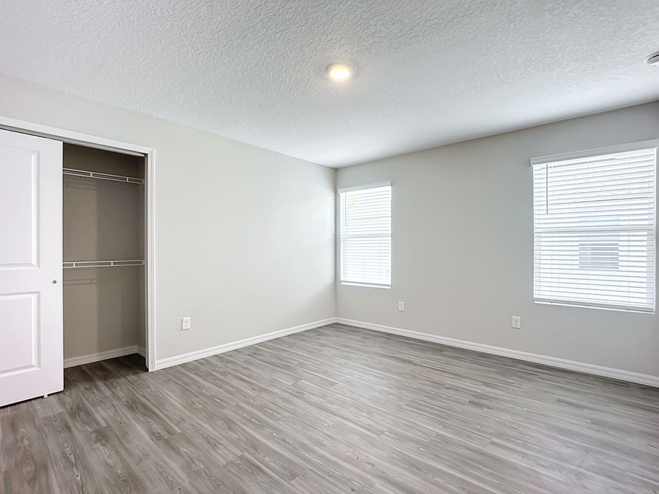 9572 Hood Road, Jacksonville, Florida 32257, 8 Bedrooms Bedrooms, ,8 BathroomsBathrooms,Quad,For Sale,Sunbeam Villas ,Hood Road,1079