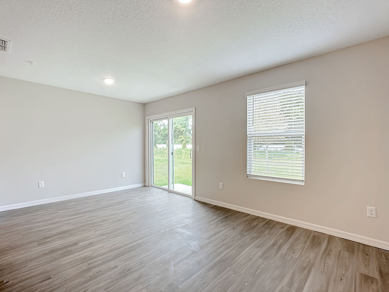 9588 Hood Road, Jacksonville, Florida 32257, 8 Bedrooms Bedrooms, ,8 BathroomsBathrooms,Quad,For Sale,Sunbeam Villas ,Hood Road,1081